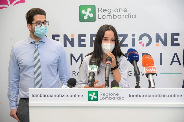 progetto Youth Lab -  premiazione da parte del Presidente Fontana